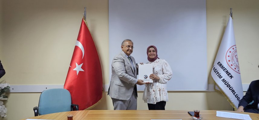 Eda Nur Uyar  (Sayısal İkincisi) 